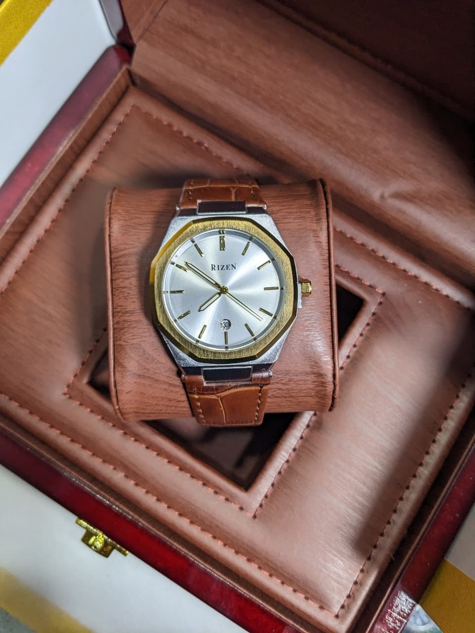 Rizen Premium Watch ( Butterfly Master Lock )