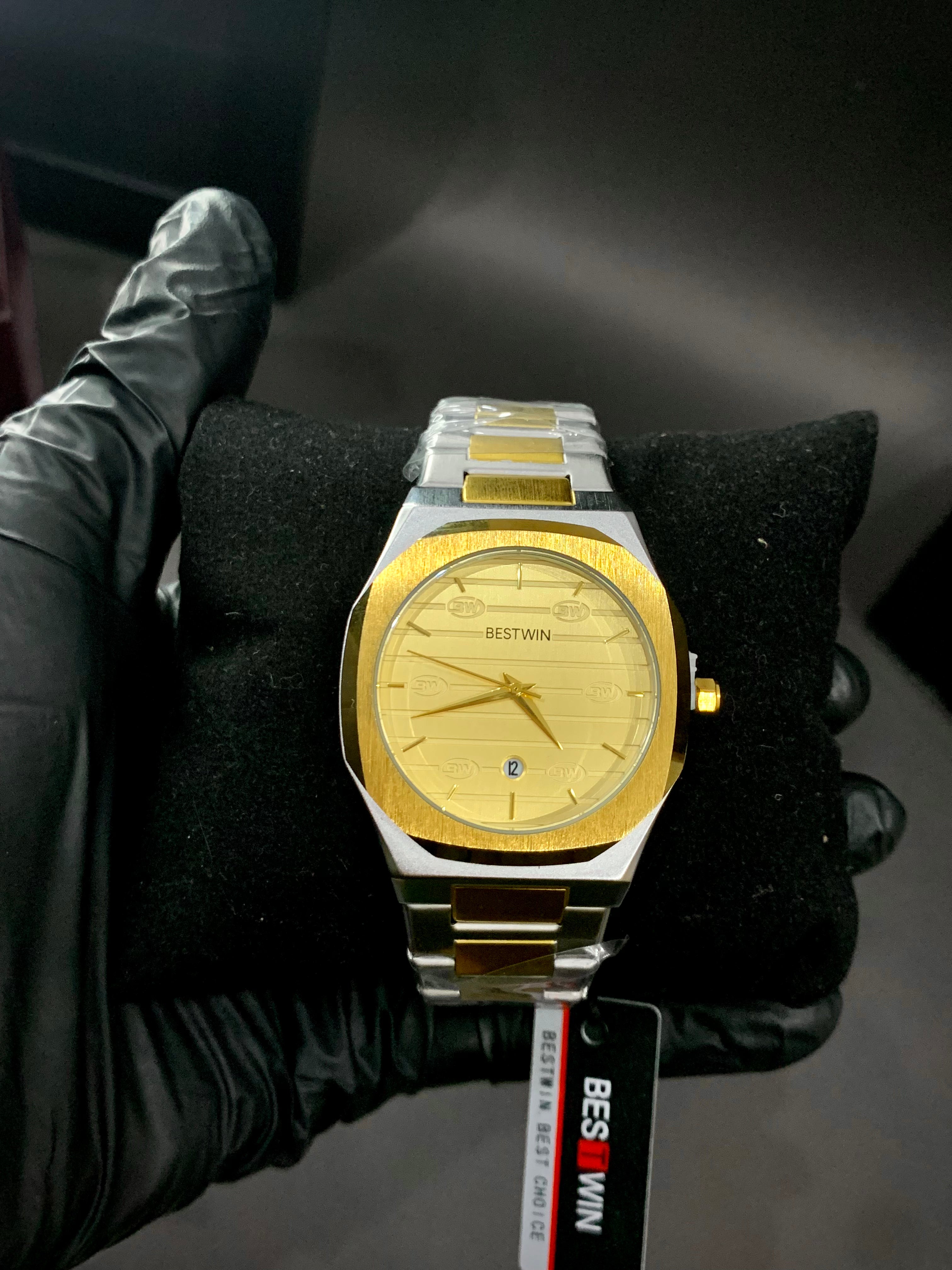 BW 813 Premium Watch - Gold Finish