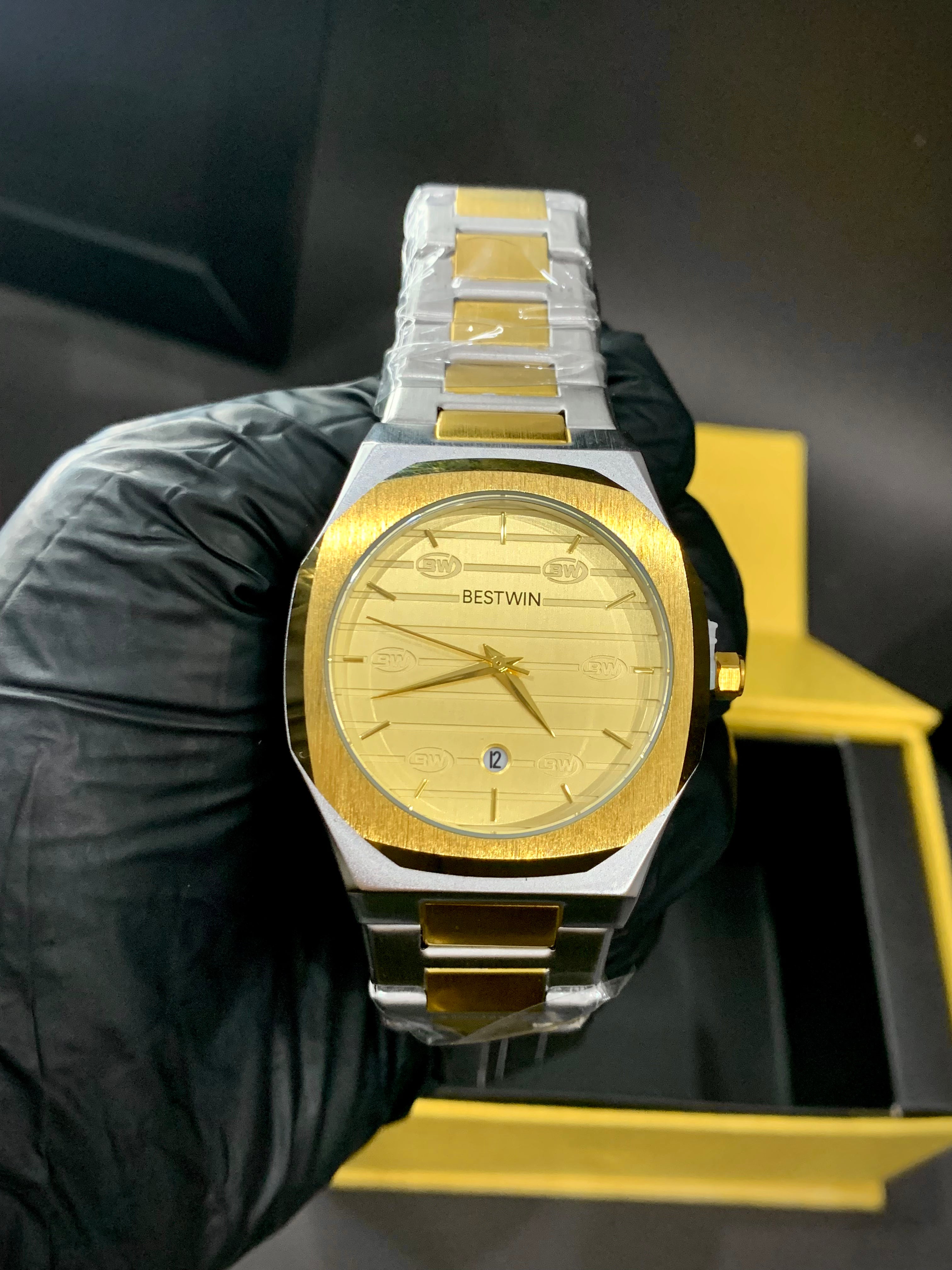 BW 813 Premium Watch - Gold Finish